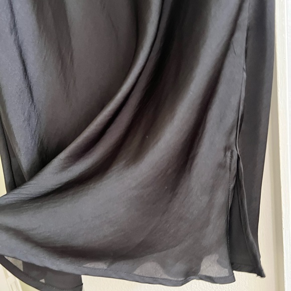 Beatifull skirt new with tag very soft material - Picture 7 of 11